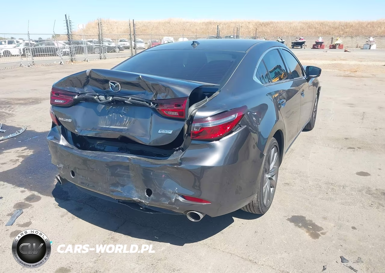 2018 Mazda Mazda6 Grand Touring VIN:JM1GL1TY3J1331812 - 4
