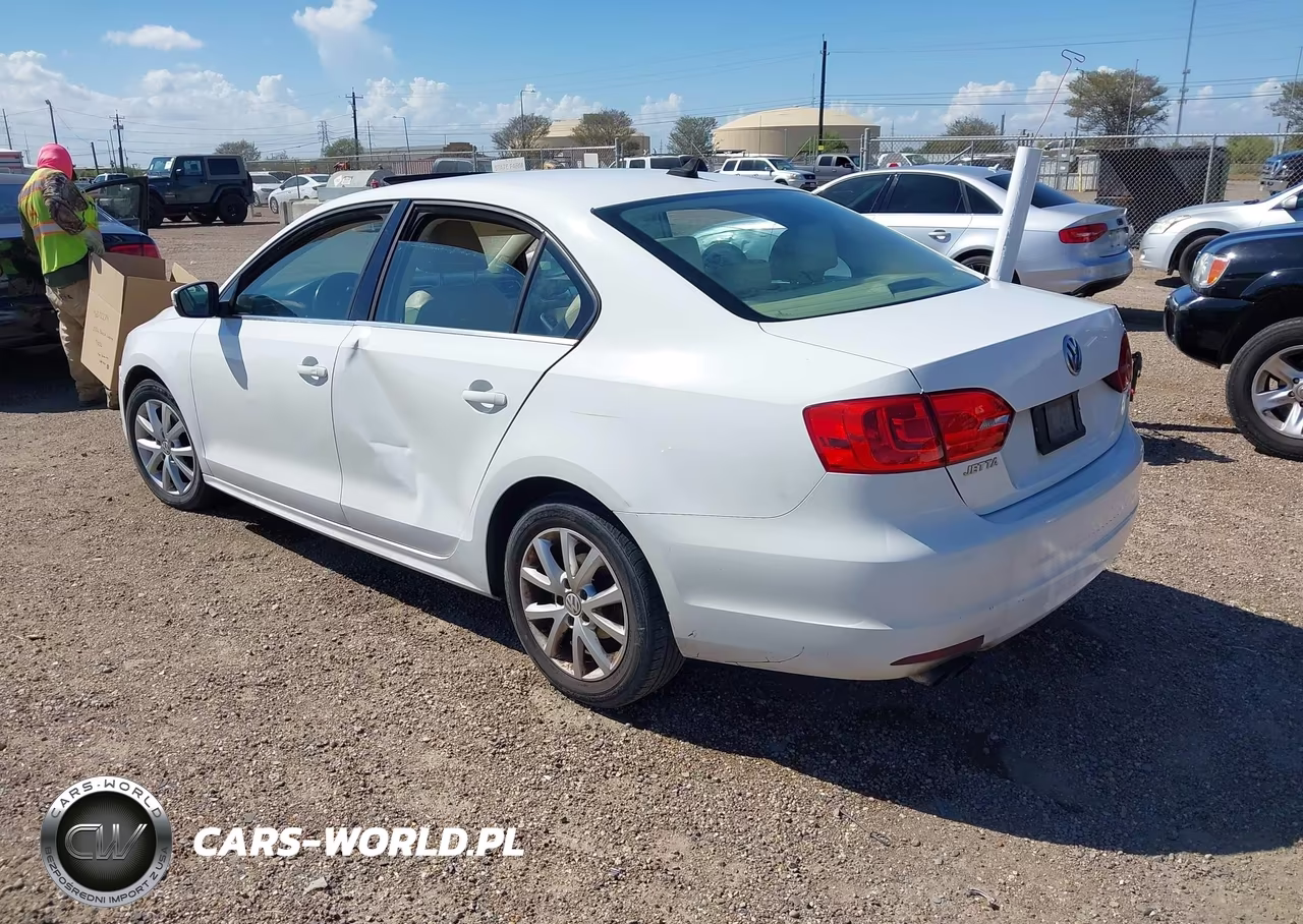 2014 Volkswagen Jetta 1.8T Se VIN:3VWD17AJ8EM377949 - 3