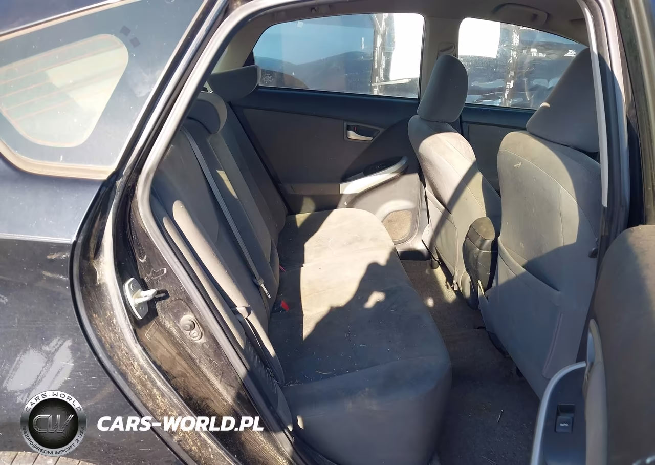 2012 Toyota Prius Two VIN:JTDKN3DU9C5413132 - 8