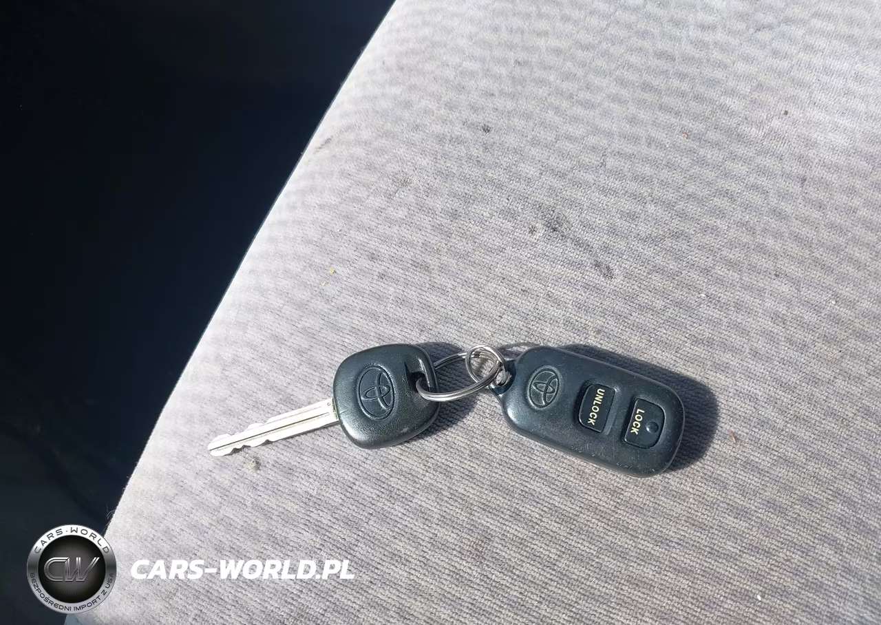 2006 Toyota Corolla Le VIN:1NXBR32E96Z586171 - 11