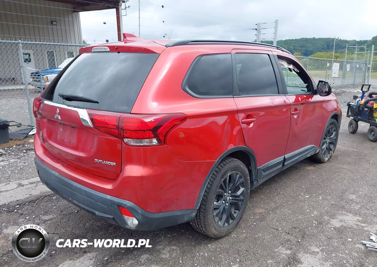 2018 Mitsubishi Outlander Le VIN:JA4AZ3A3XJZ022082 - 4