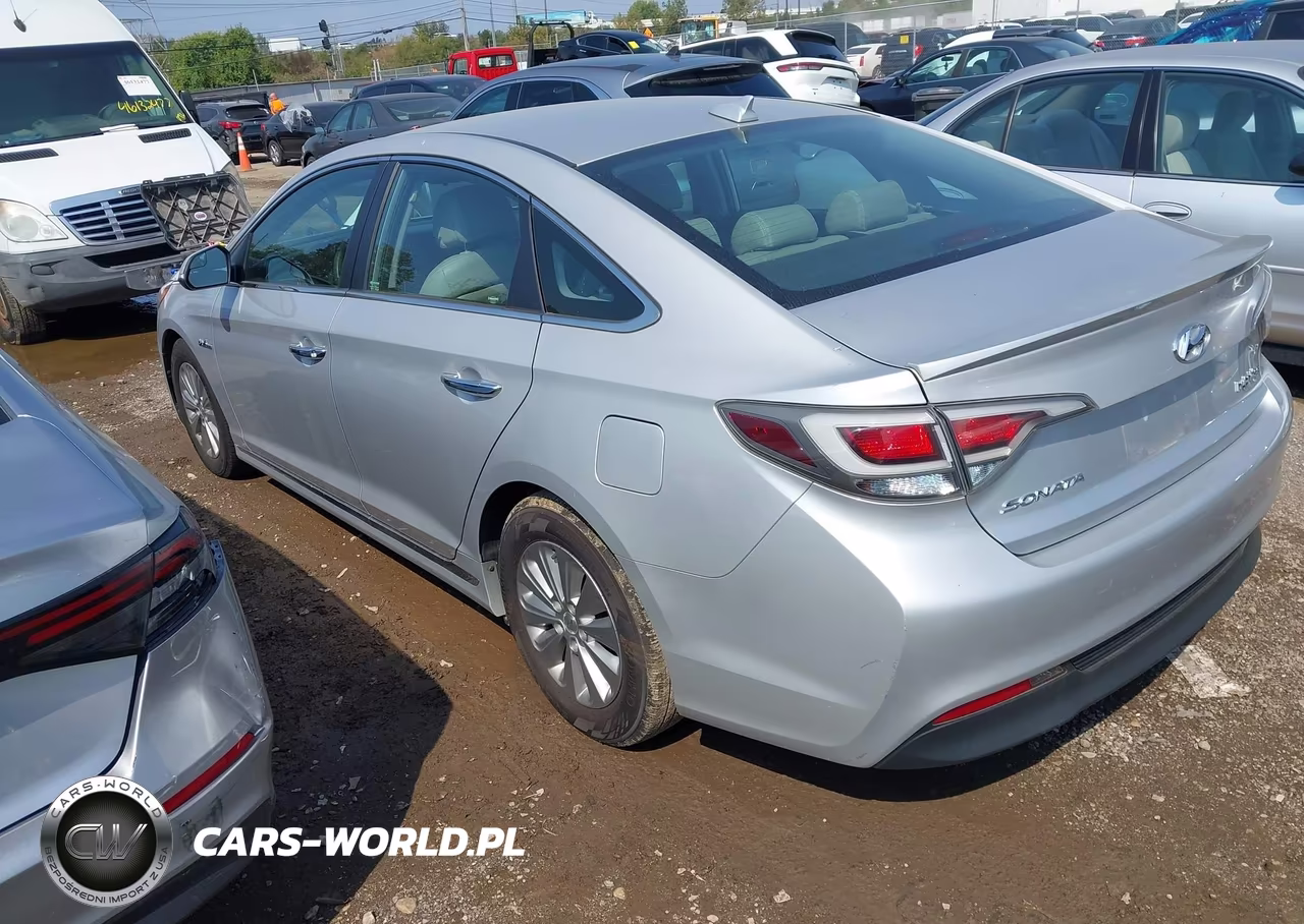 2016 Hyundai Sonata Hybrid Se VIN:KMHE24L18GA022551 - 3