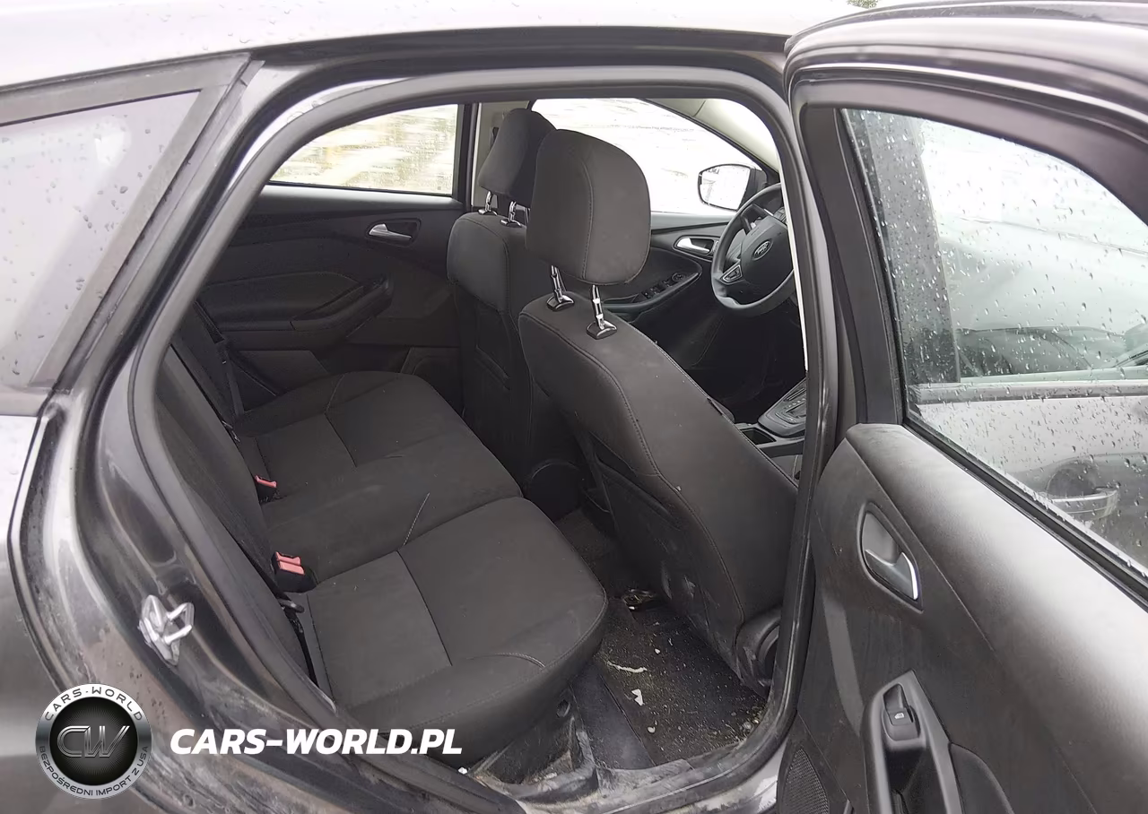 2016 Ford Focus Se VIN:1FADP3K25GL345083 - 6