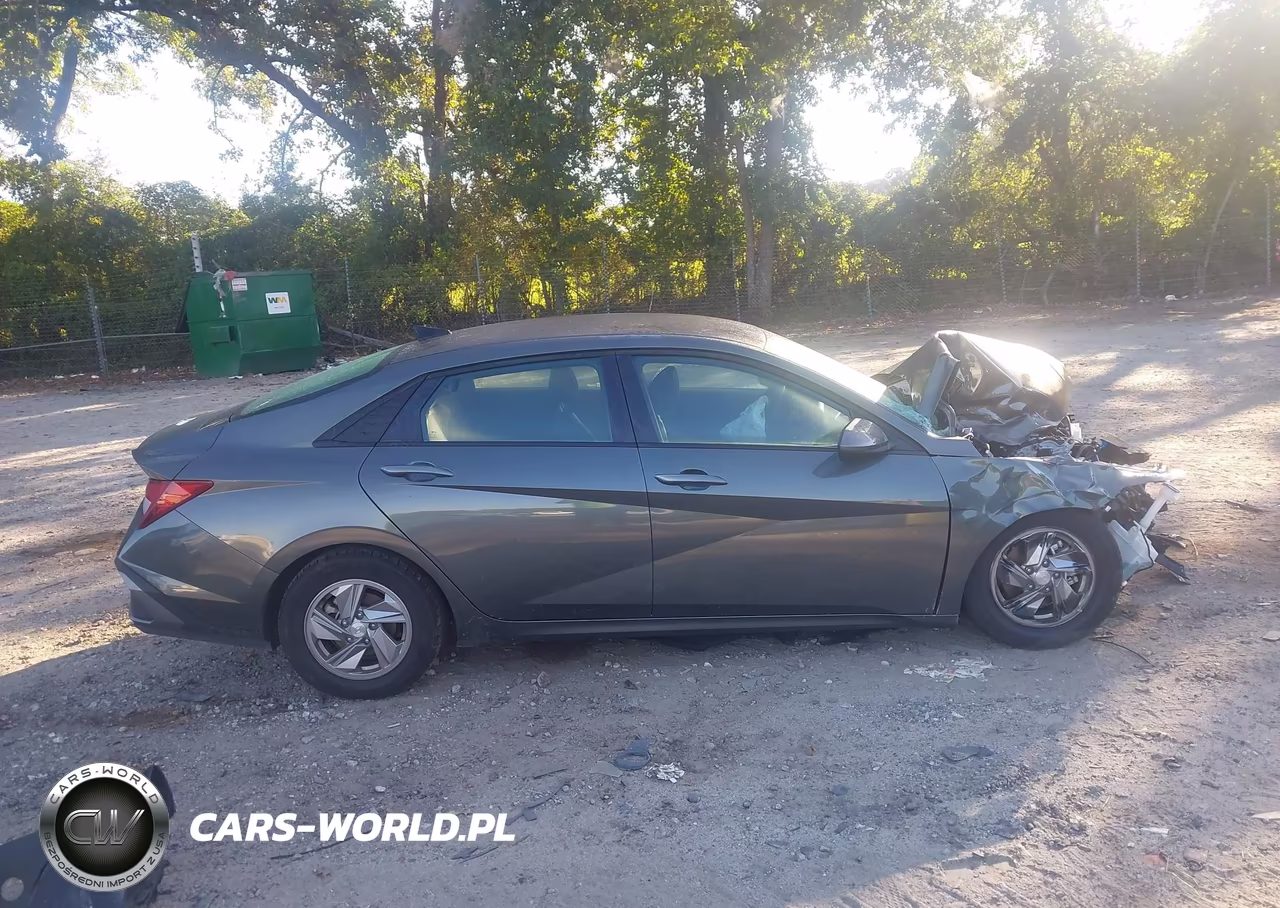 2025 Hyundai Elantra Se VIN:KMHLL4DG5SU980643 - 13