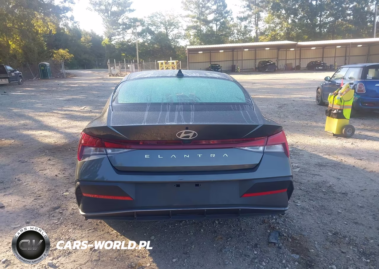 2025 Hyundai Elantra Se VIN:KMHLL4DG5SU980643 - 16