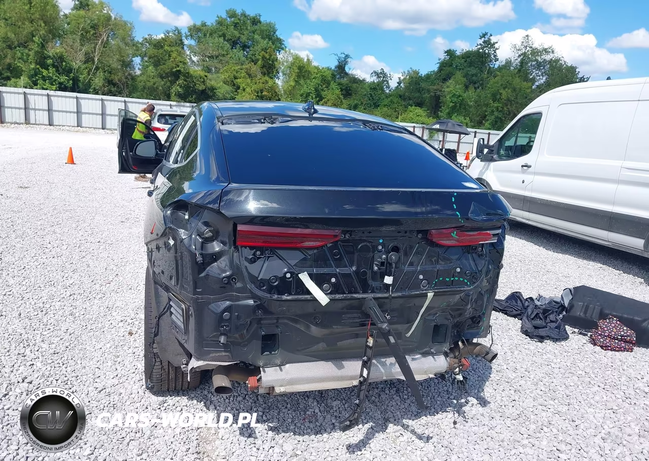 2022 BMW X6 xDrive40I VIN:5UXCY6C08N9L74054 - 17