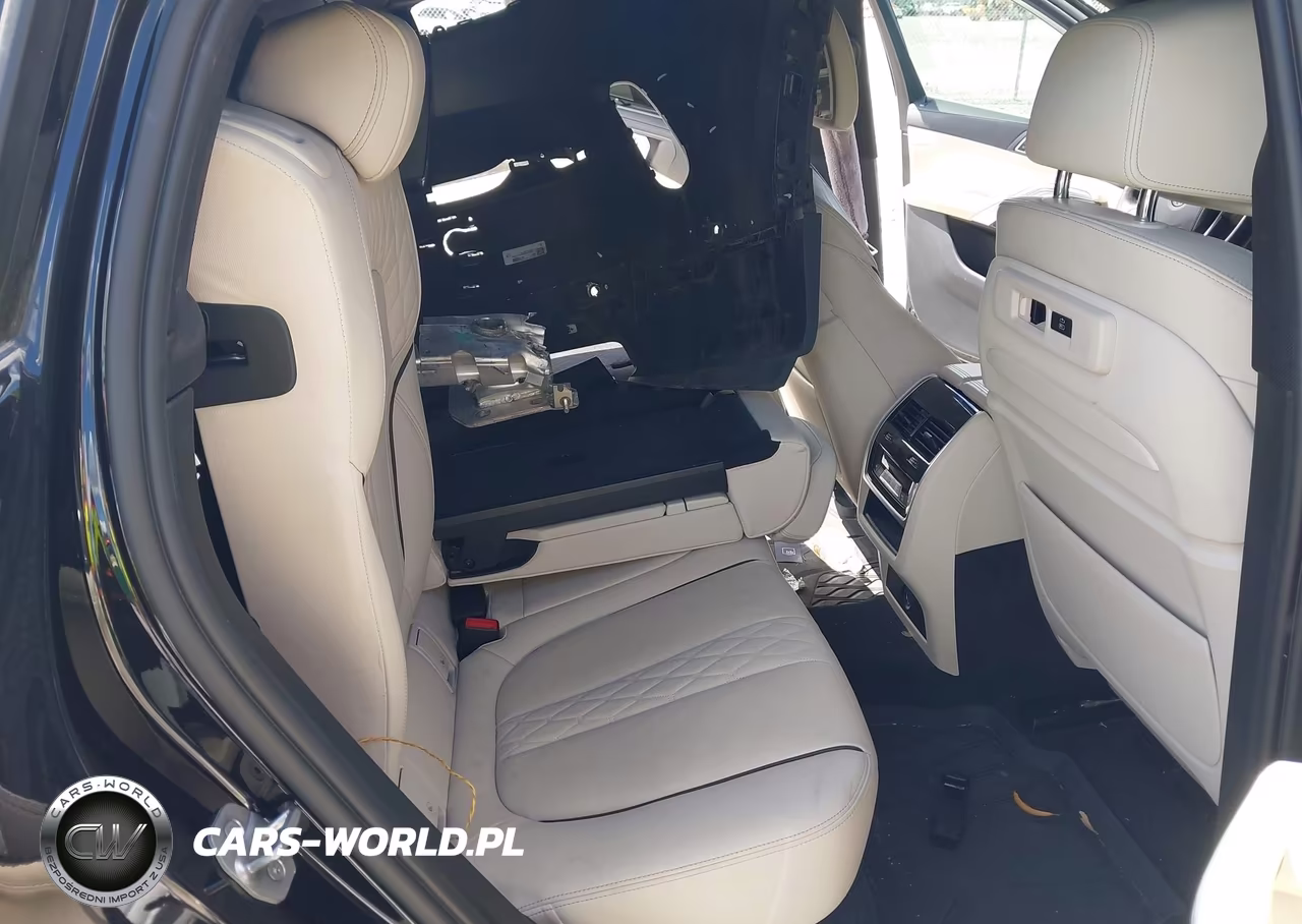 2022 BMW X6 xDrive40I VIN:5UXCY6C08N9L74054 - 8