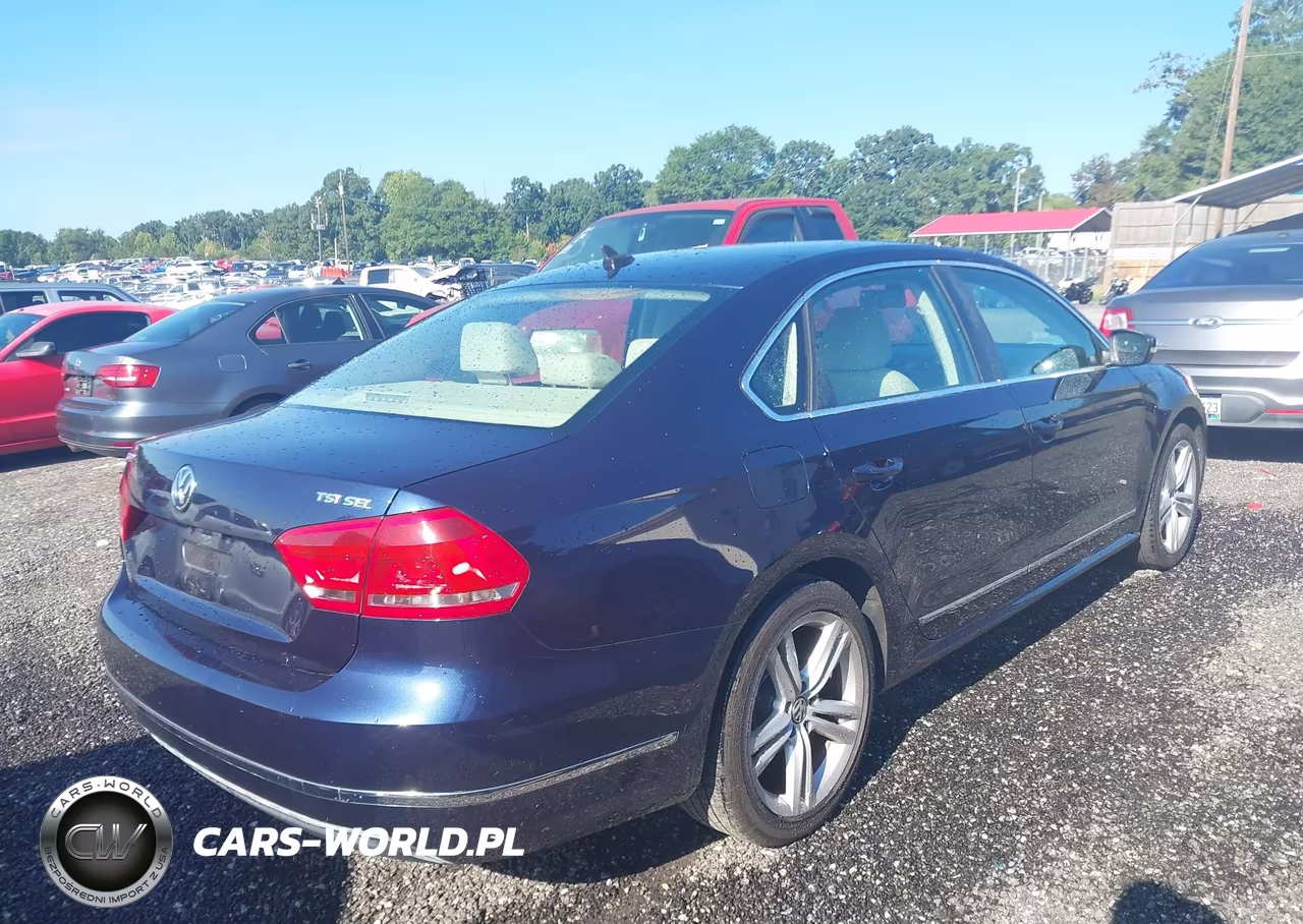 2014 Volkswagen Passat 1.8T Sel Premium VIN:1VWCS7A3XEC017349 - 4