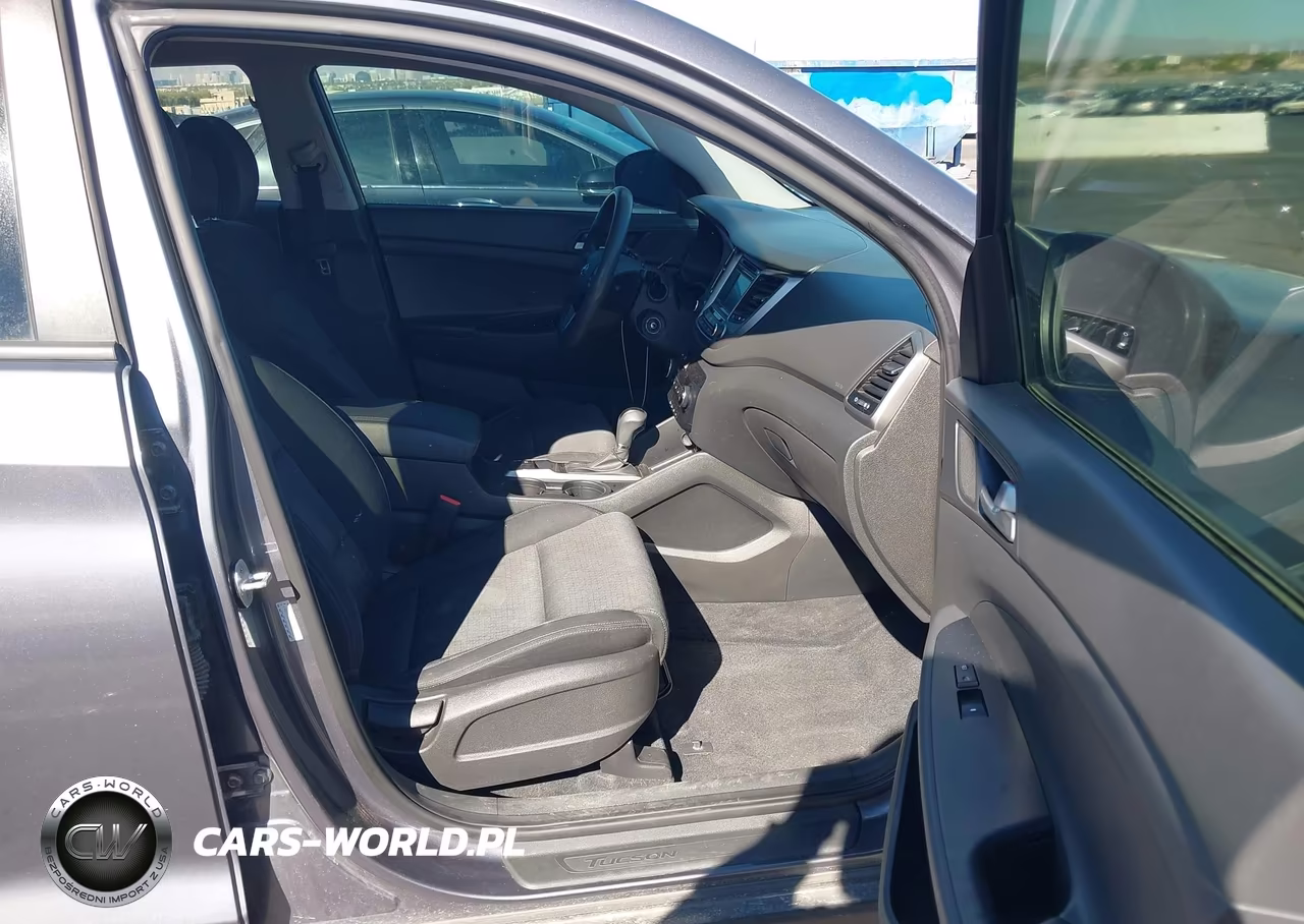 2016 Hyundai Tucson Se VIN:KM8J33A42GU027312 - 5