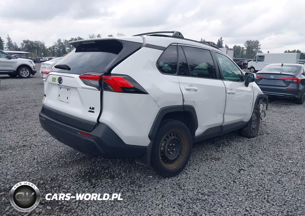2020 Toyota Rav4 Le VIN:2T3G1RFVXLW099218 - 4