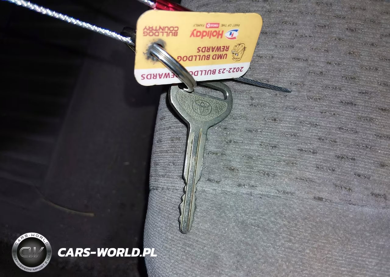 2003 Toyota Camry Le VIN:4T1BE32K83U780865 - 11