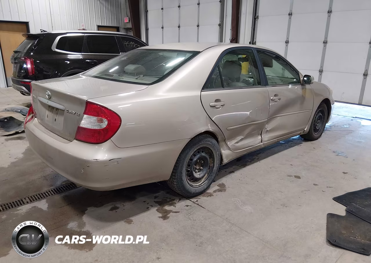 2003 Toyota Camry Le VIN:4T1BE32K83U780865 - 4