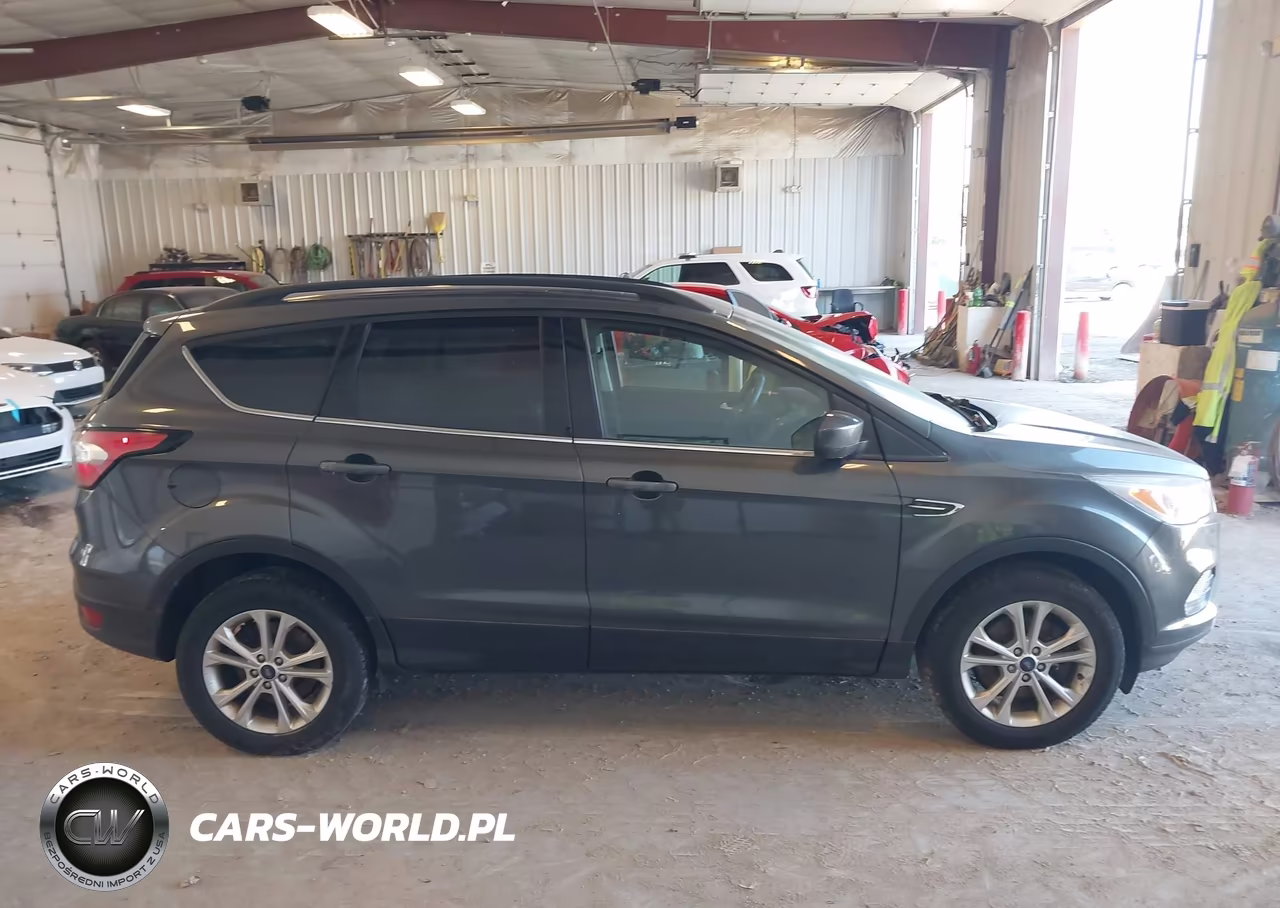 2018 Ford Escape Se VIN:1FMCU9GD9JUC86502 - 13