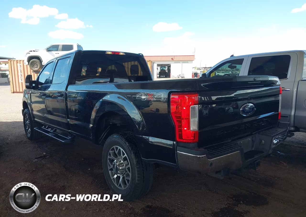 2019 Ford F-250 Xlt VIN:1FT7W2BT3KEF53019 - 3