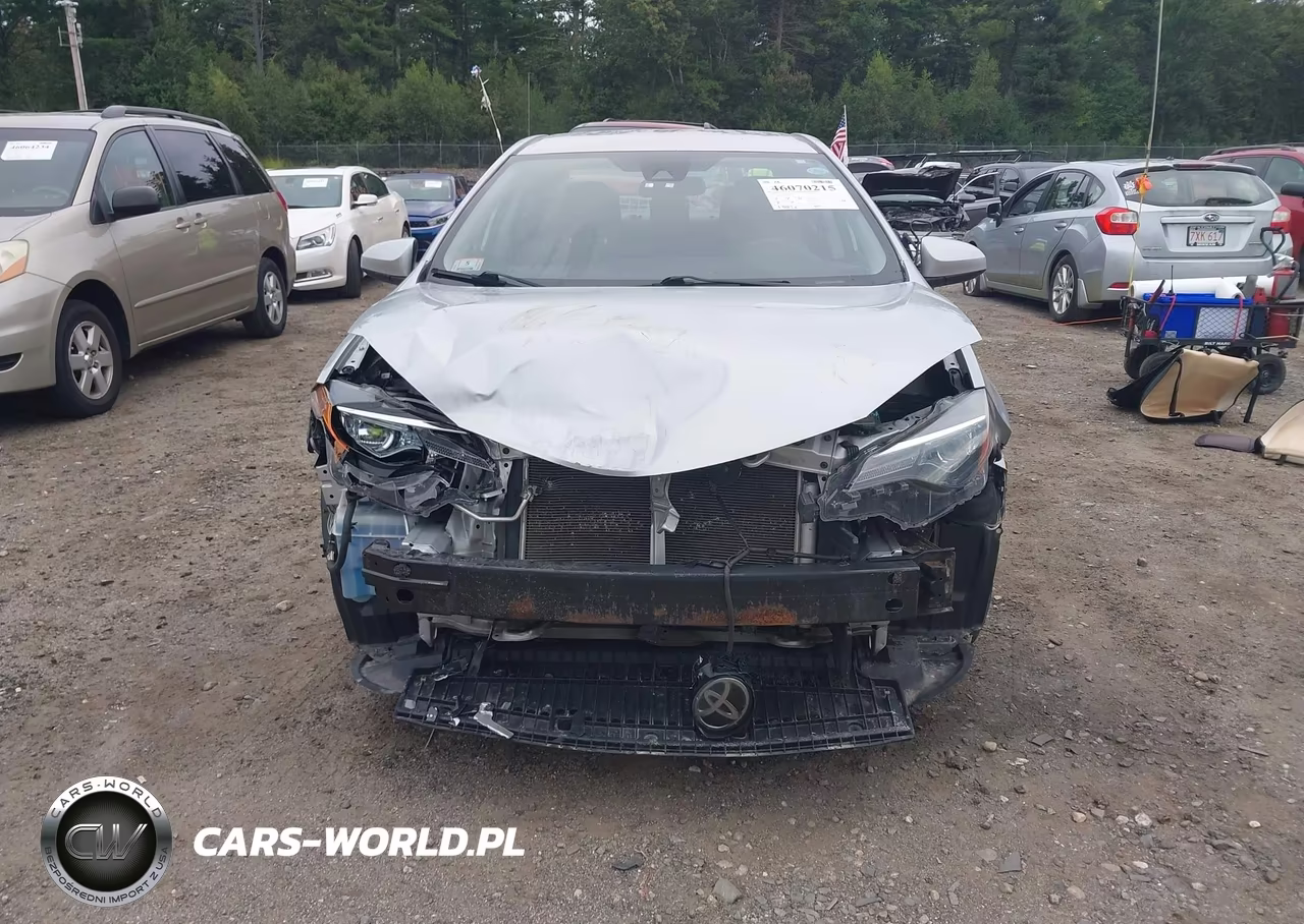 2018 Toyota Corolla Le VIN:2T1BURHEXJC117349 - 13