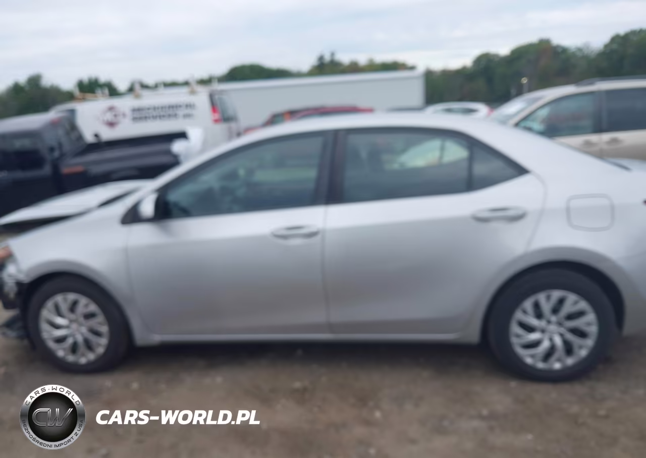 2018 Toyota Corolla Le VIN:2T1BURHEXJC117349 - 15