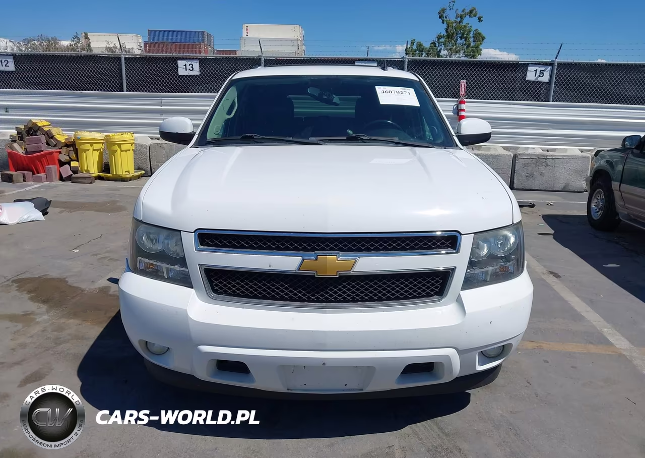 2012 Chevrolet Suburban 1500 Lt VIN:1GNSCJE08CR194086 - 13