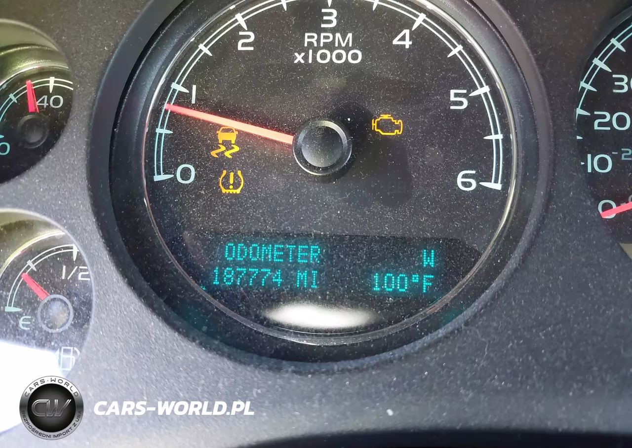 2012 Chevrolet Suburban 1500 Lt VIN:1GNSCJE08CR194086 - 16