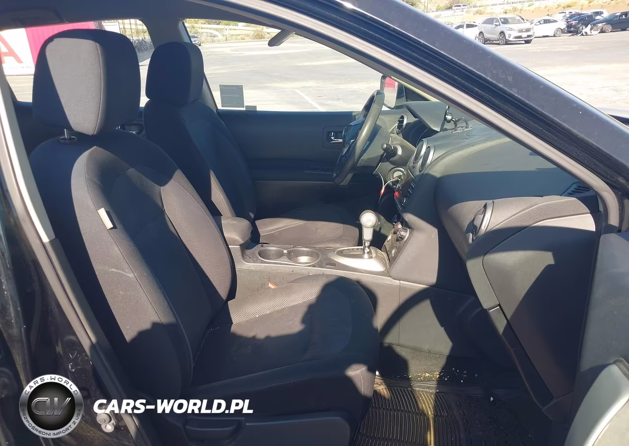 2015 Nissan Rogue Select S VIN:JN8AS5MV6FW757285 - 5