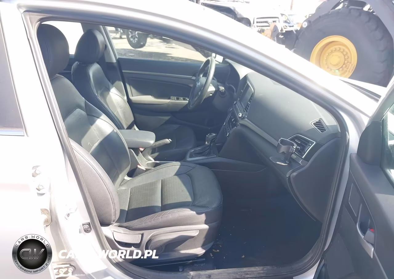 2017 Hyundai Elantra Limited VIN:5NPD84LF7HH041676 - 5