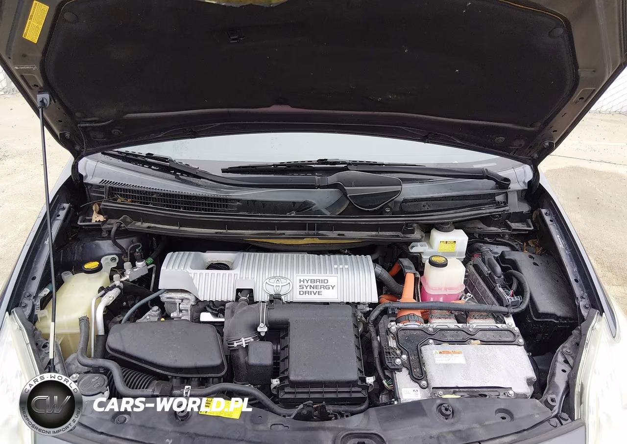 2011 Toyota Prius Three VIN:JTDKN3DUXB5306542 - 10