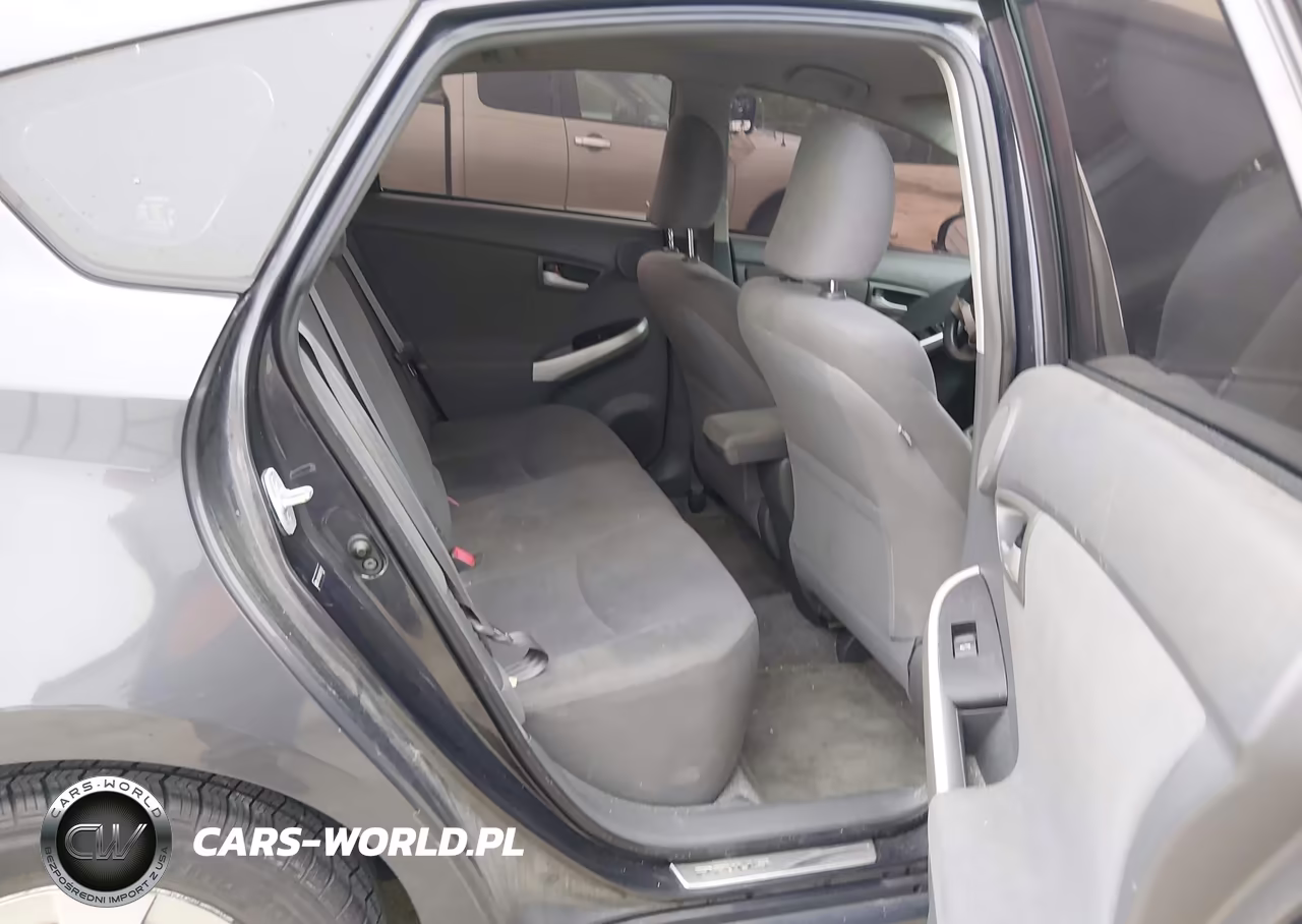 2011 Toyota Prius Three VIN:JTDKN3DUXB5306542 - 8