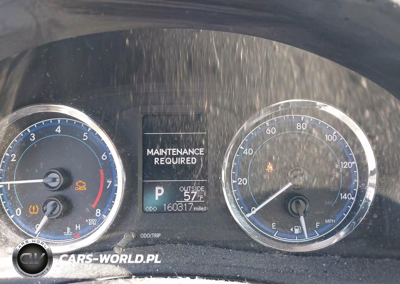 2018 Toyota Corolla Le VIN:5YFBURHE7JP776330 - 7