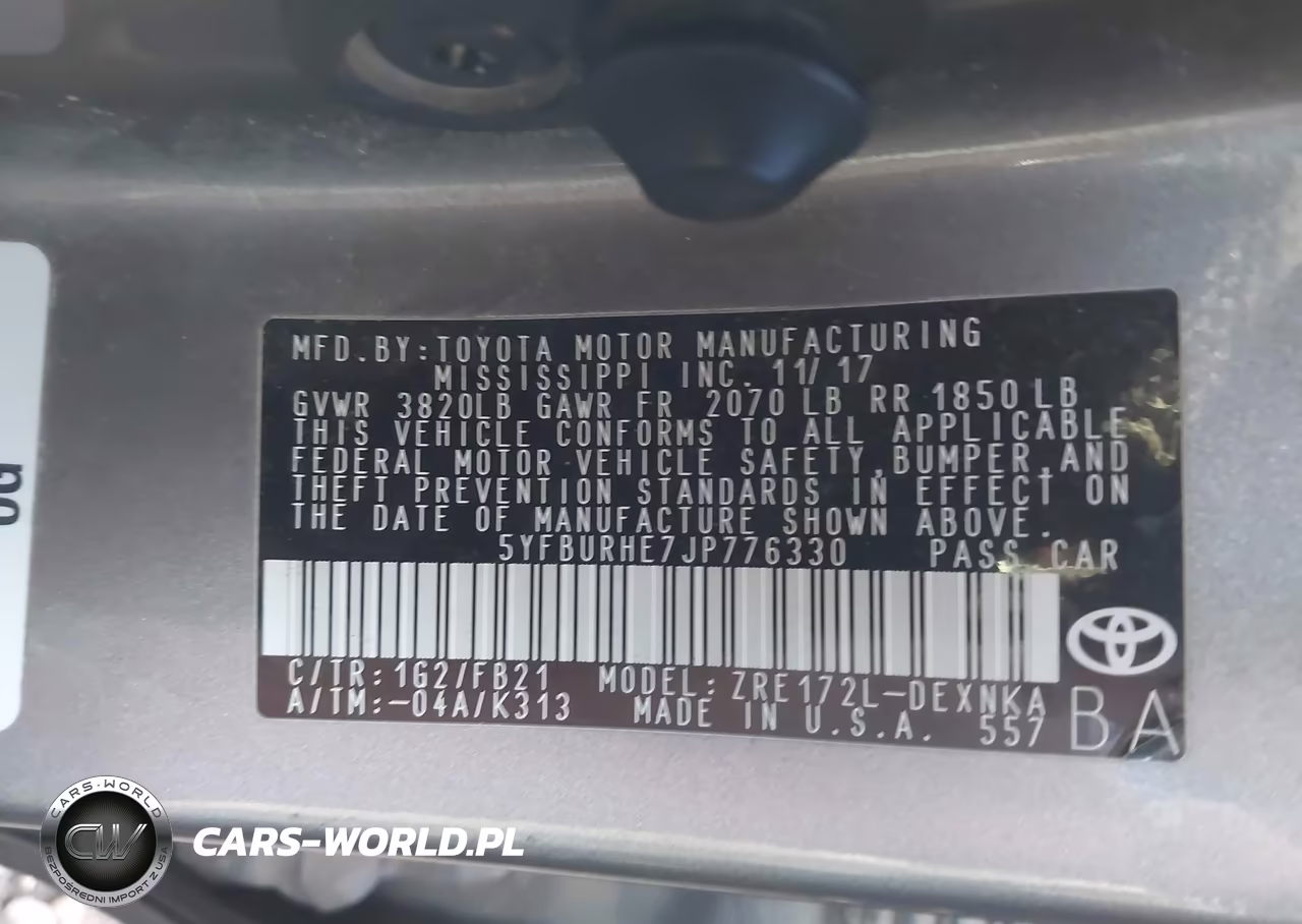 2018 Toyota Corolla Le VIN:5YFBURHE7JP776330 - 9