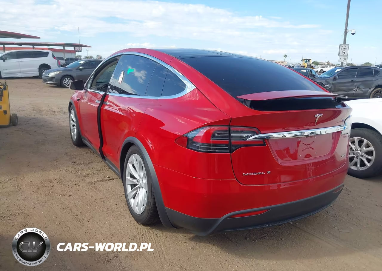 2017 Tesla Model X VIN:5YJXCAE21HF064194 - 3