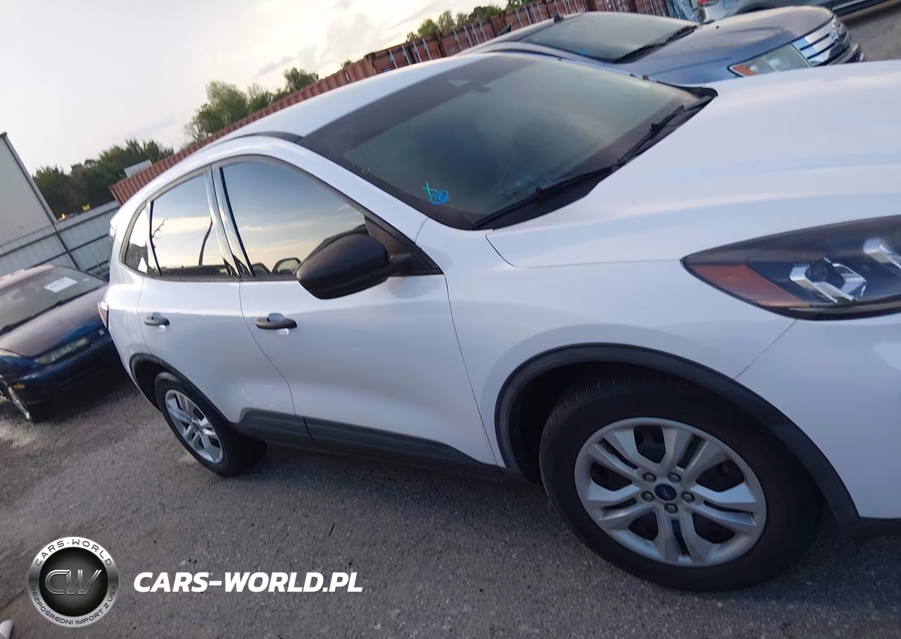 2021 Ford Escape S VIN:1FMCU0F6XMUA45809 - 13
