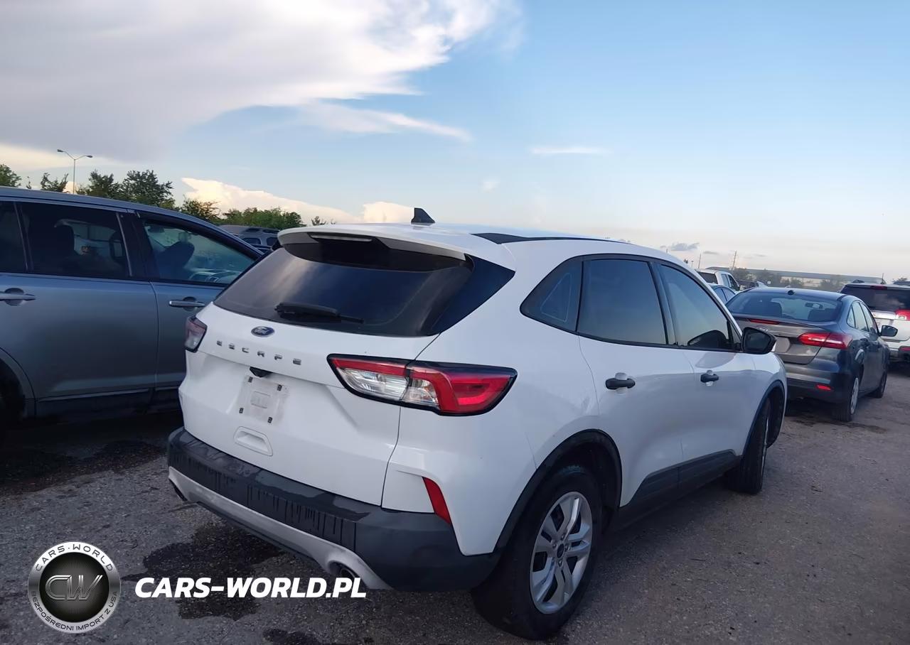 2021 Ford Escape S VIN:1FMCU0F6XMUA45809 - 4