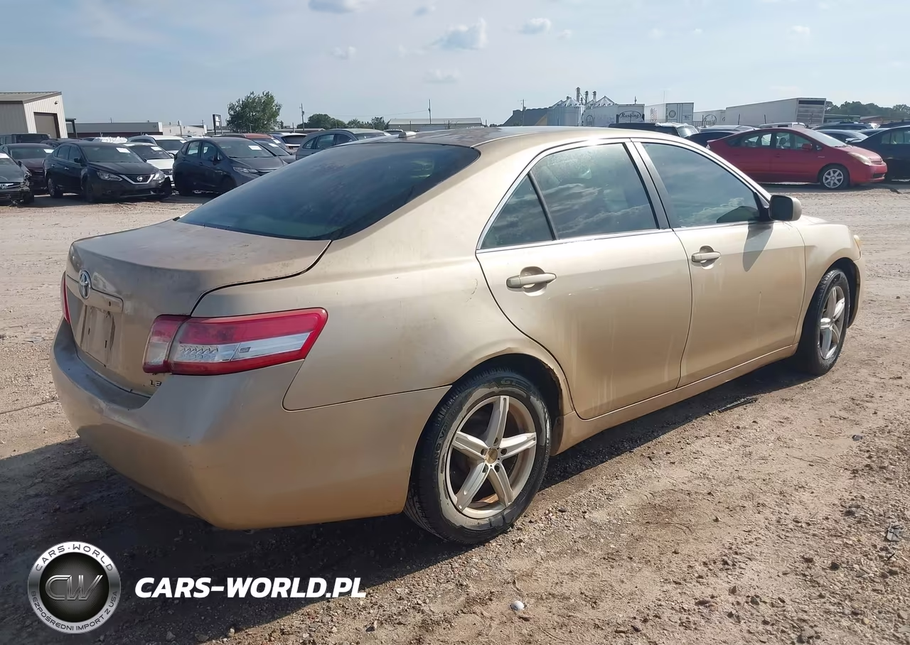 2011 Toyota Camry Le VIN:4T1BF3EK2BU171911 - 4