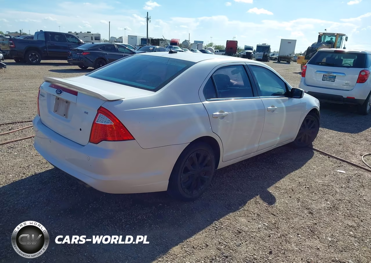 2011 Ford Fusion Se VIN:3FAHP0HA6BR284089 - 4