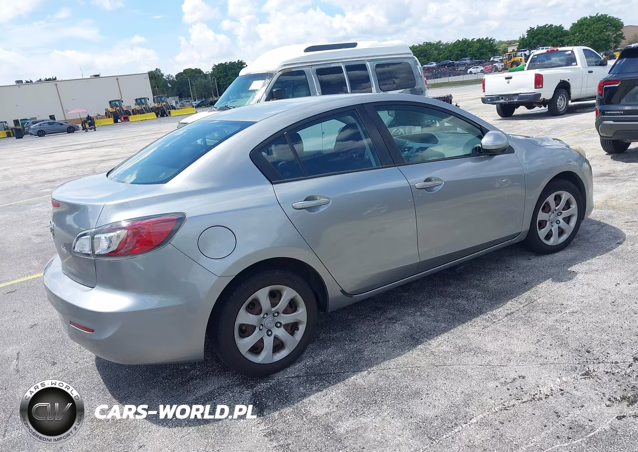 2013 Mazda Mazda3 I Sv VIN:JM1BL1TF4D1788688 - 4