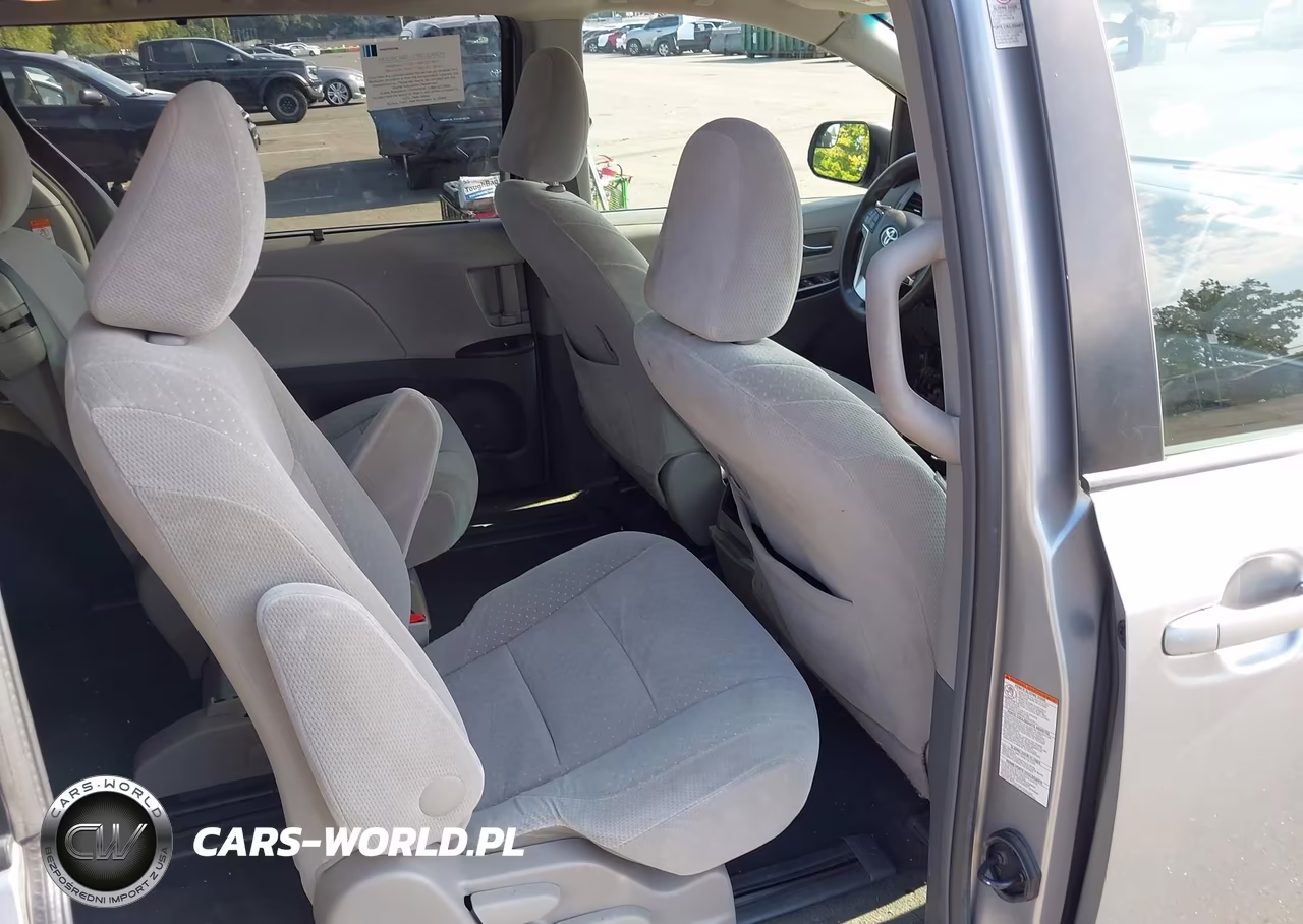 2017 Toyota Sienna Le 8 Passenger VIN:5TDKZ3DCXHS793837 - 8