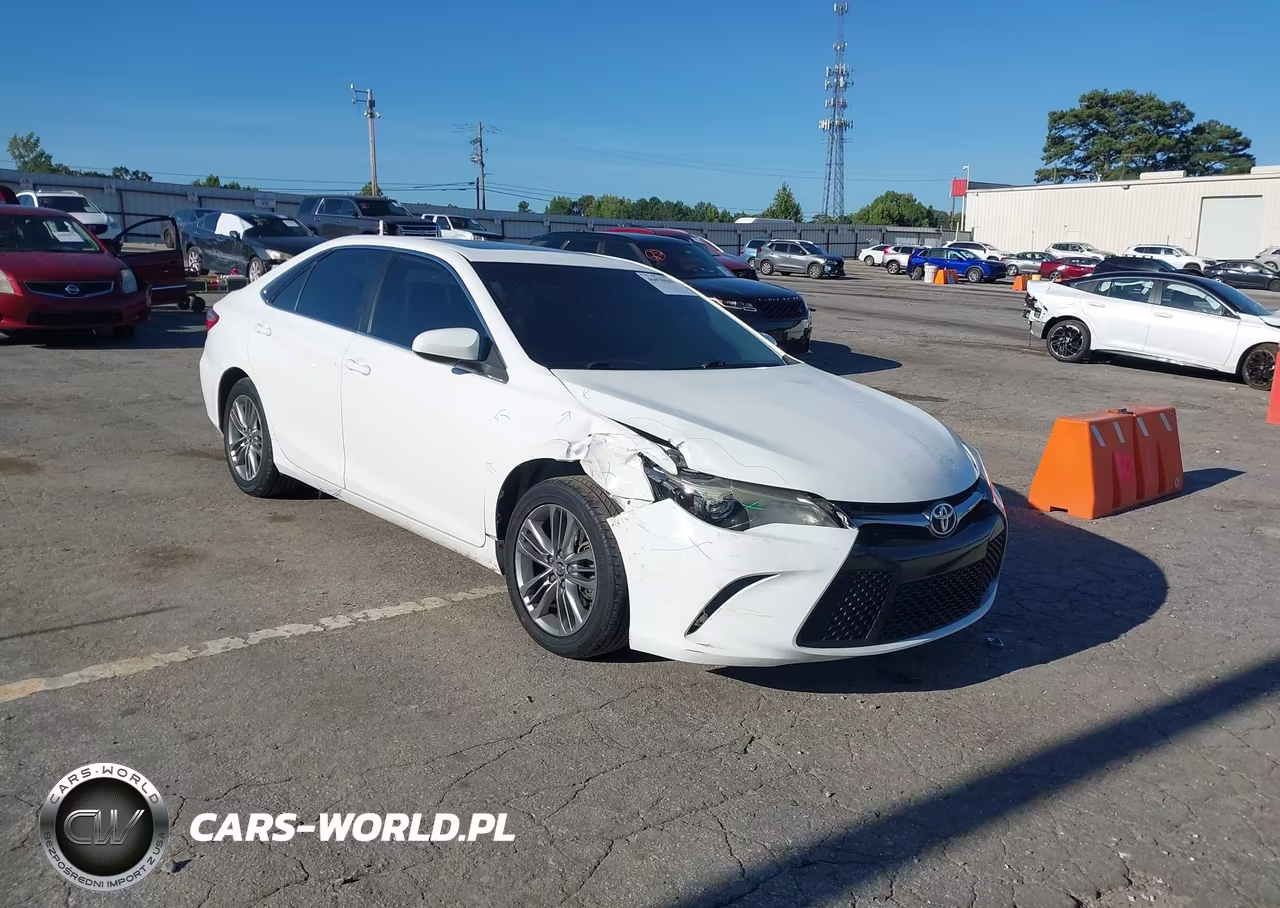 2015 Toyota Camry Se – zdjęcie 1 z 16
