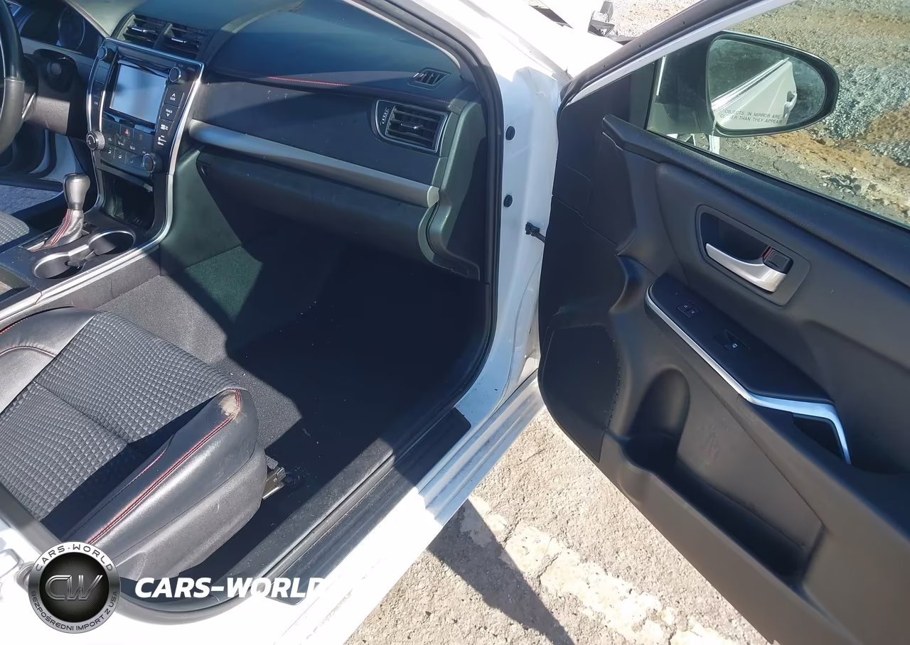 2015 Toyota Camry Se VIN:4T1BF1FK1FU052210 - 5