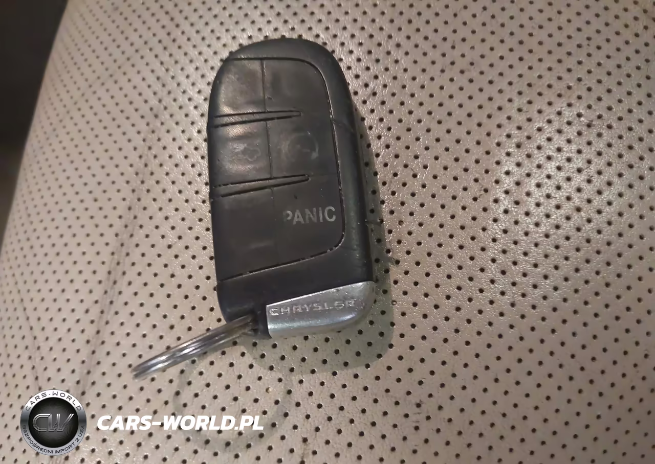 2012 Chrysler 300 Limited VIN:2C3CCAHG3CH156761 - 11
