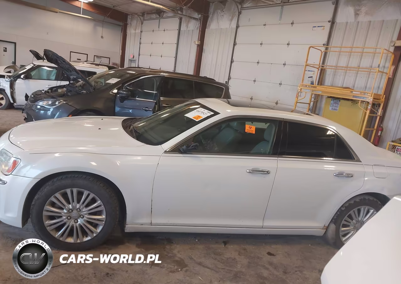 2012 Chrysler 300 Limited VIN:2C3CCAHG3CH156761 - 14