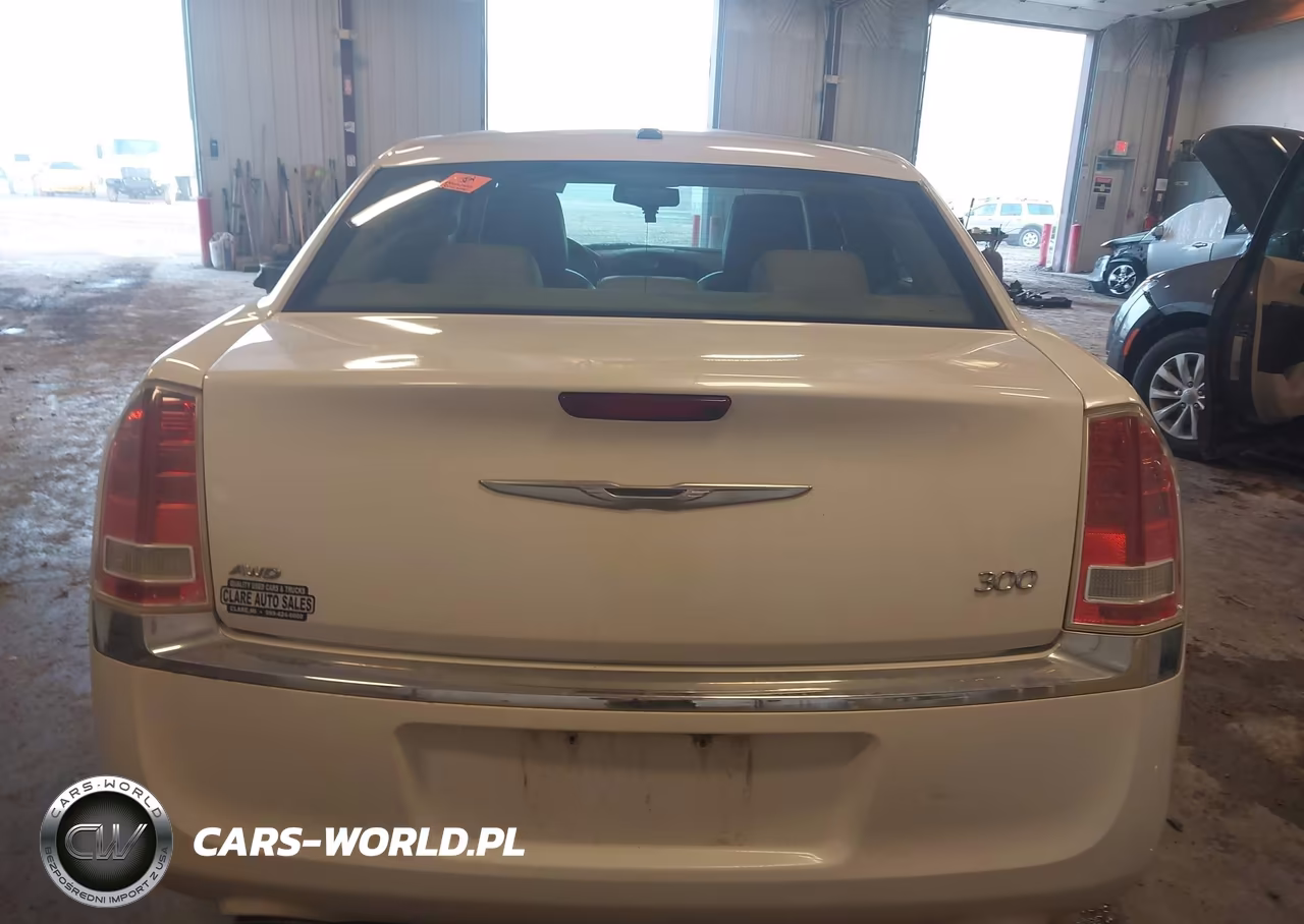 2012 Chrysler 300 Limited VIN:2C3CCAHG3CH156761 - 16