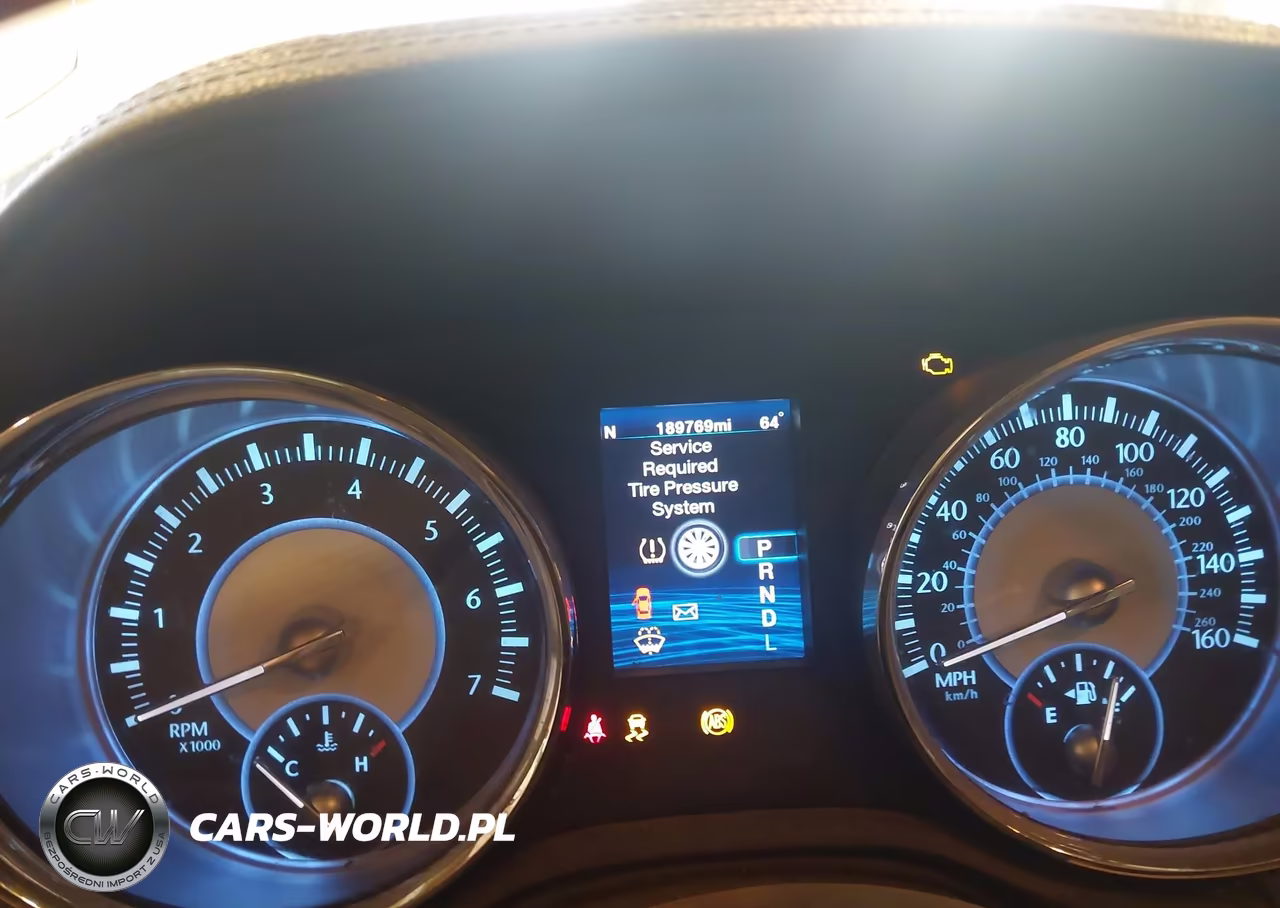 2012 Chrysler 300 Limited VIN:2C3CCAHG3CH156761 - 7