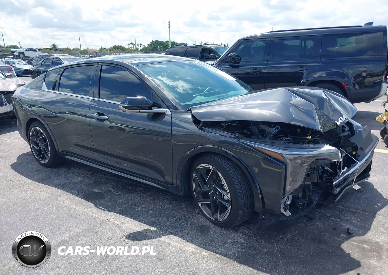 2025 Kia K4 Gt-Line – zdjęcie 1 z 16