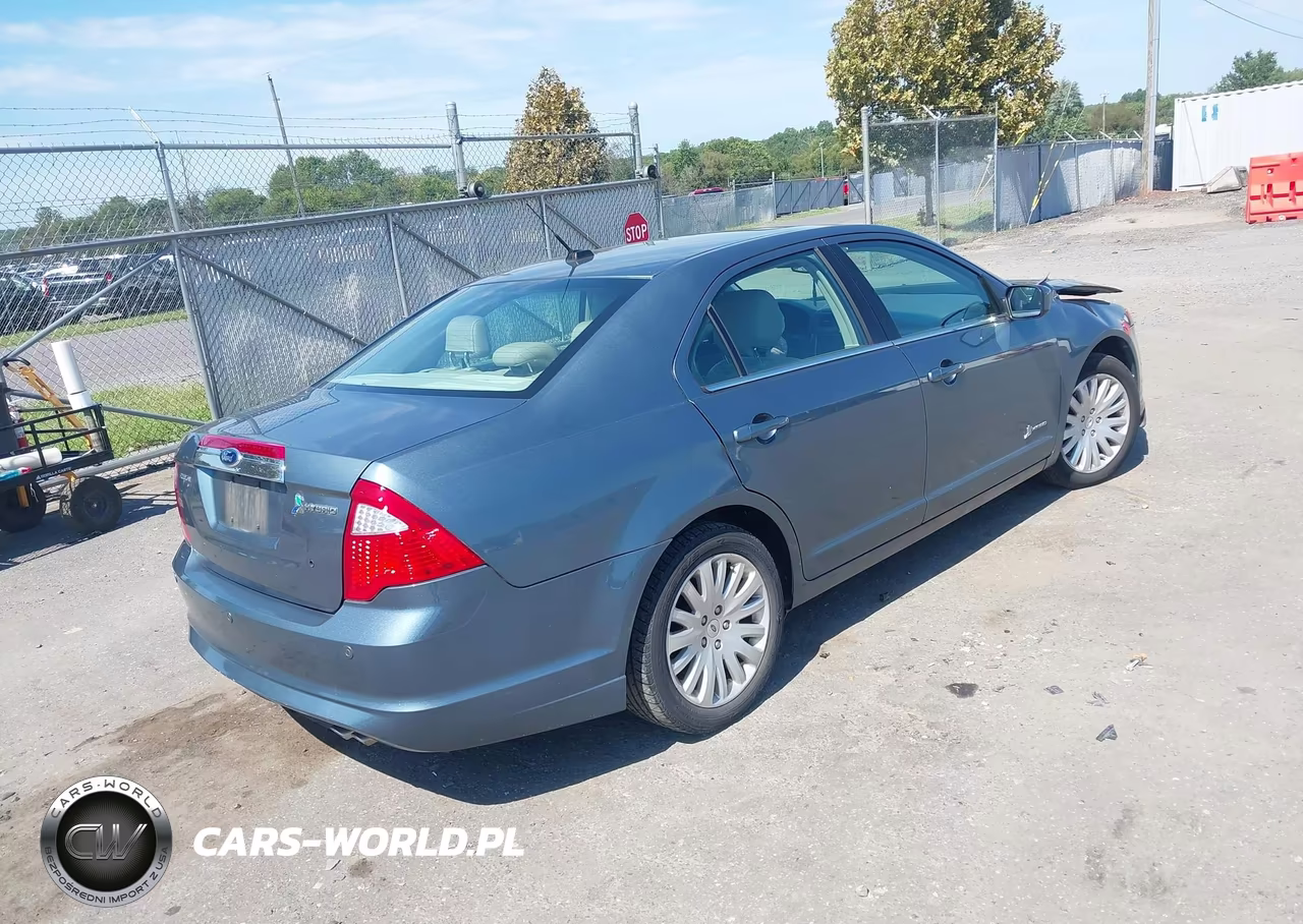 2012 Ford Fusion Hybrid VIN:3FADP0L37CR315066 - 4