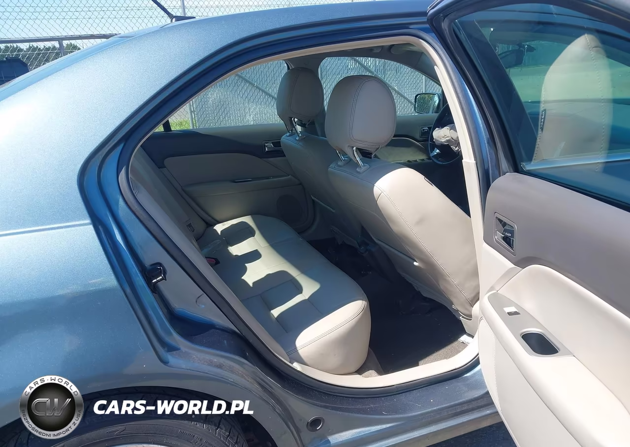 2012 Ford Fusion Hybrid VIN:3FADP0L37CR315066 - 8