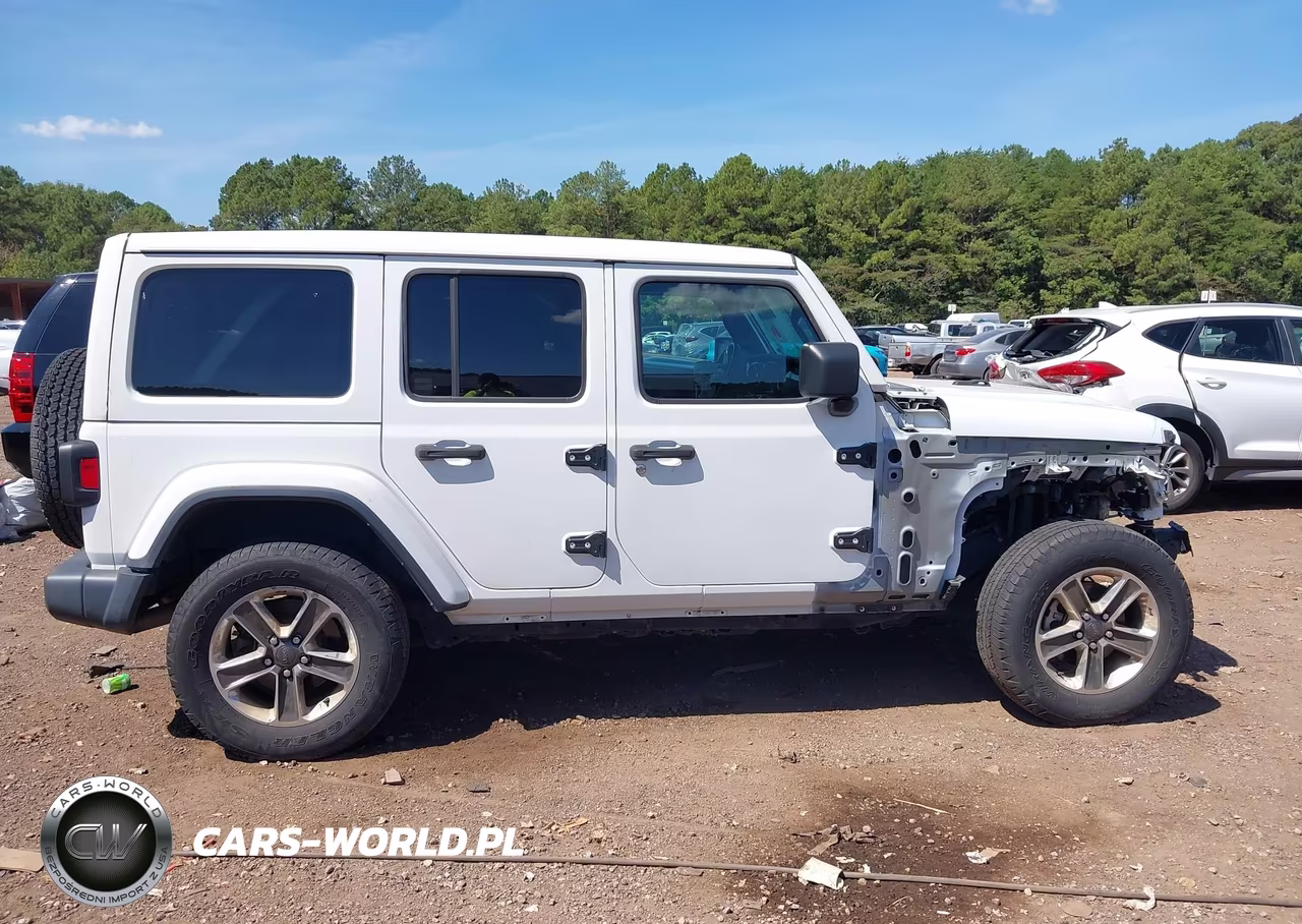 2020 Jeep Wrangler Unlimited Sahara 4X4 VIN:1C4HJXEN2LW131591 - 14