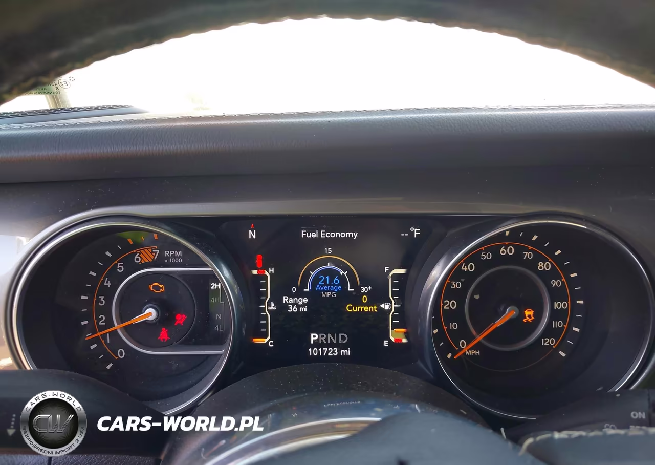 2020 Jeep Wrangler Unlimited Sahara 4X4 VIN:1C4HJXEN2LW131591 - 7