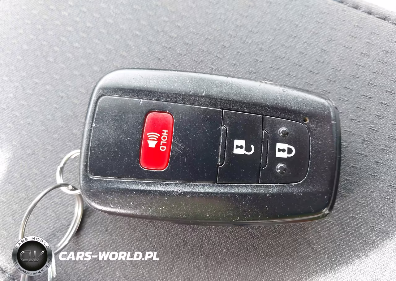 2020 Toyota Prius Le Awd-E VIN:JTDL9RFU1L3013165 - 11
