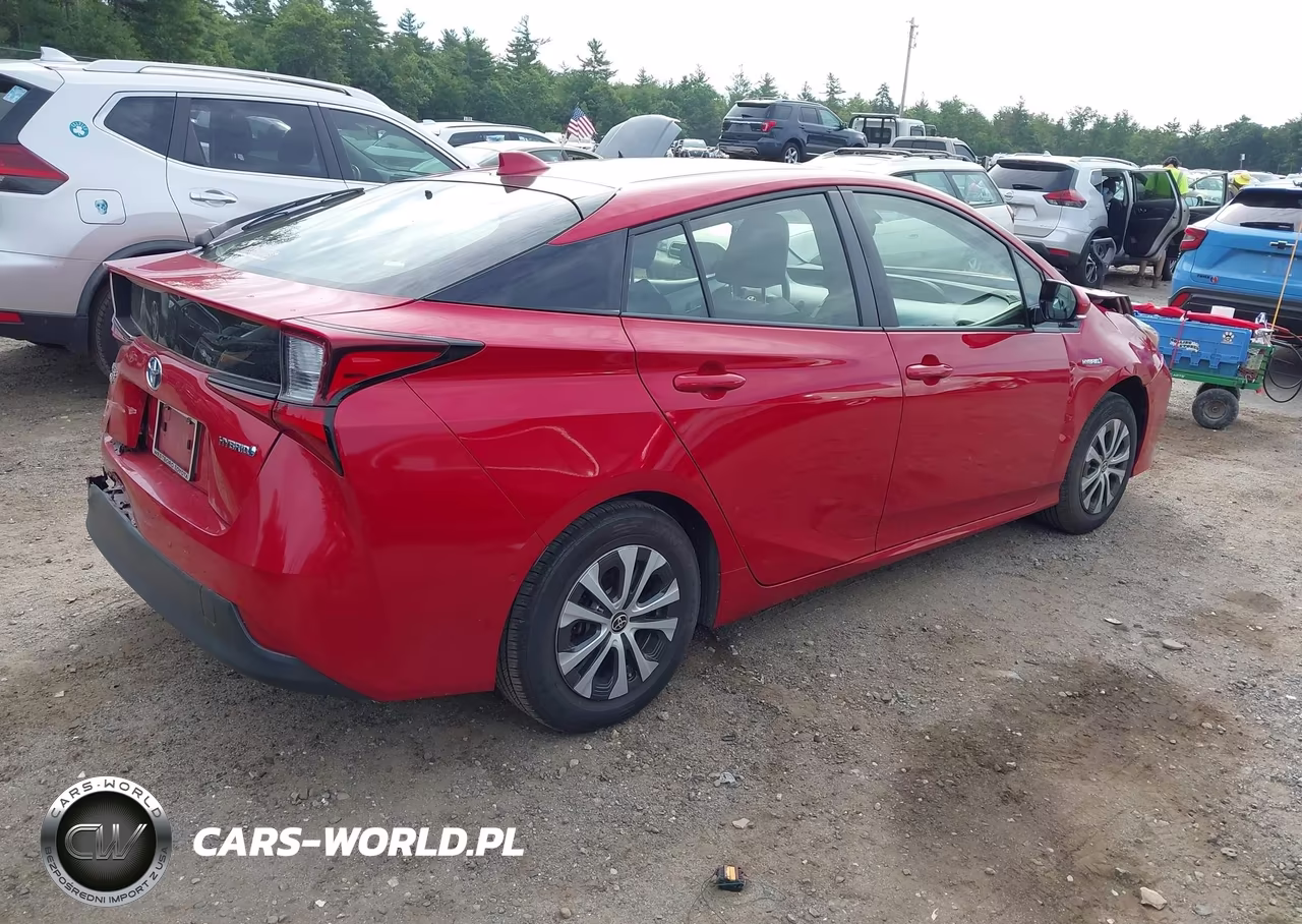 2020 Toyota Prius Le Awd-E VIN:JTDL9RFU1L3013165 - 4