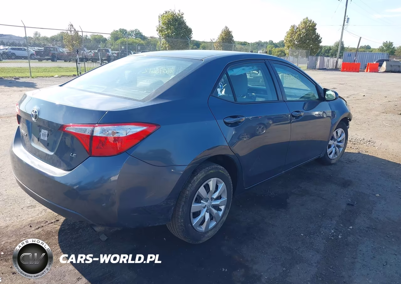 2015 Toyota Corolla Le VIN:2T1BURHE4FC310507 - 4