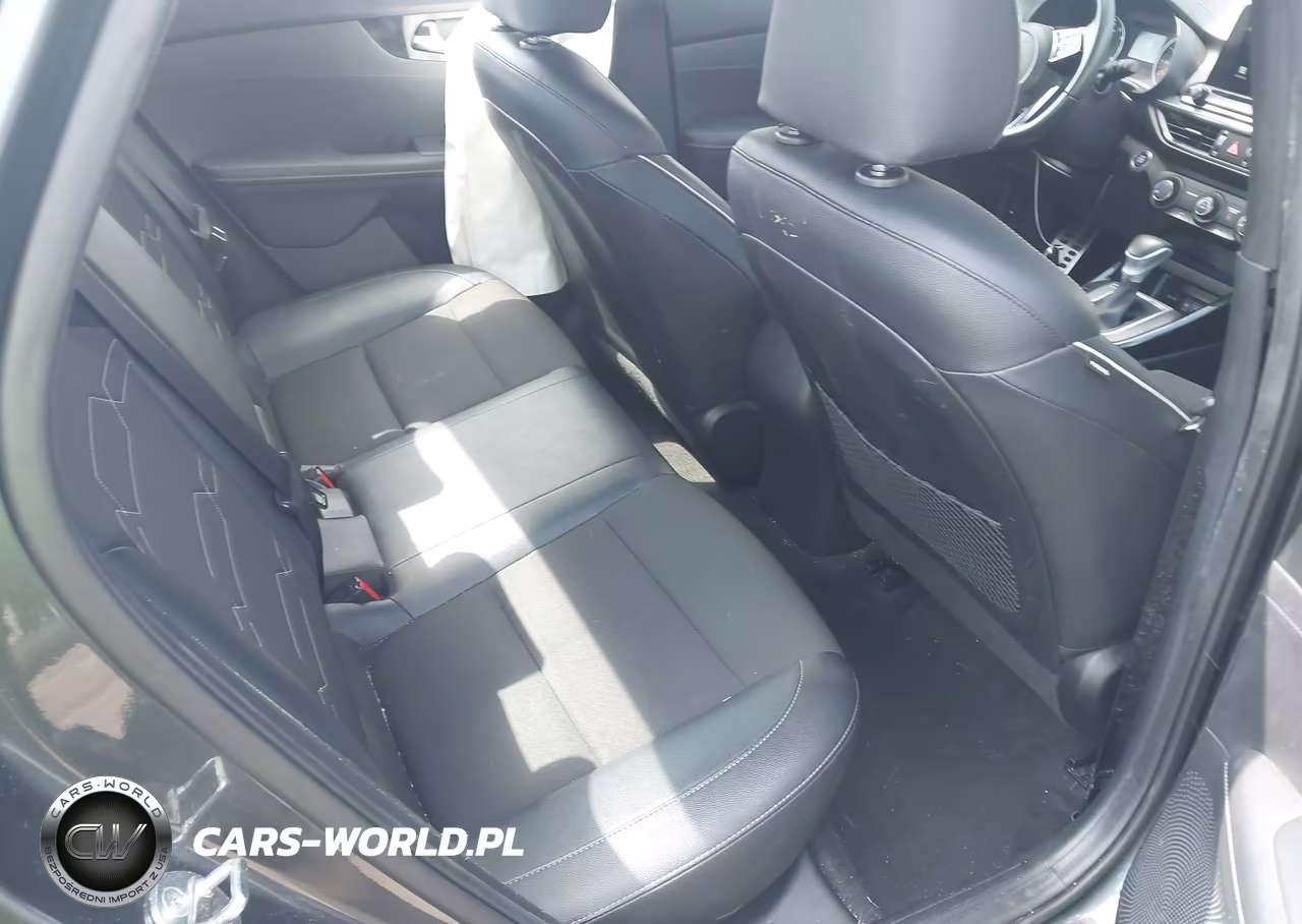 2021 Kia Forte Gt-Line VIN:3KPF34AD4ME308330 - 8